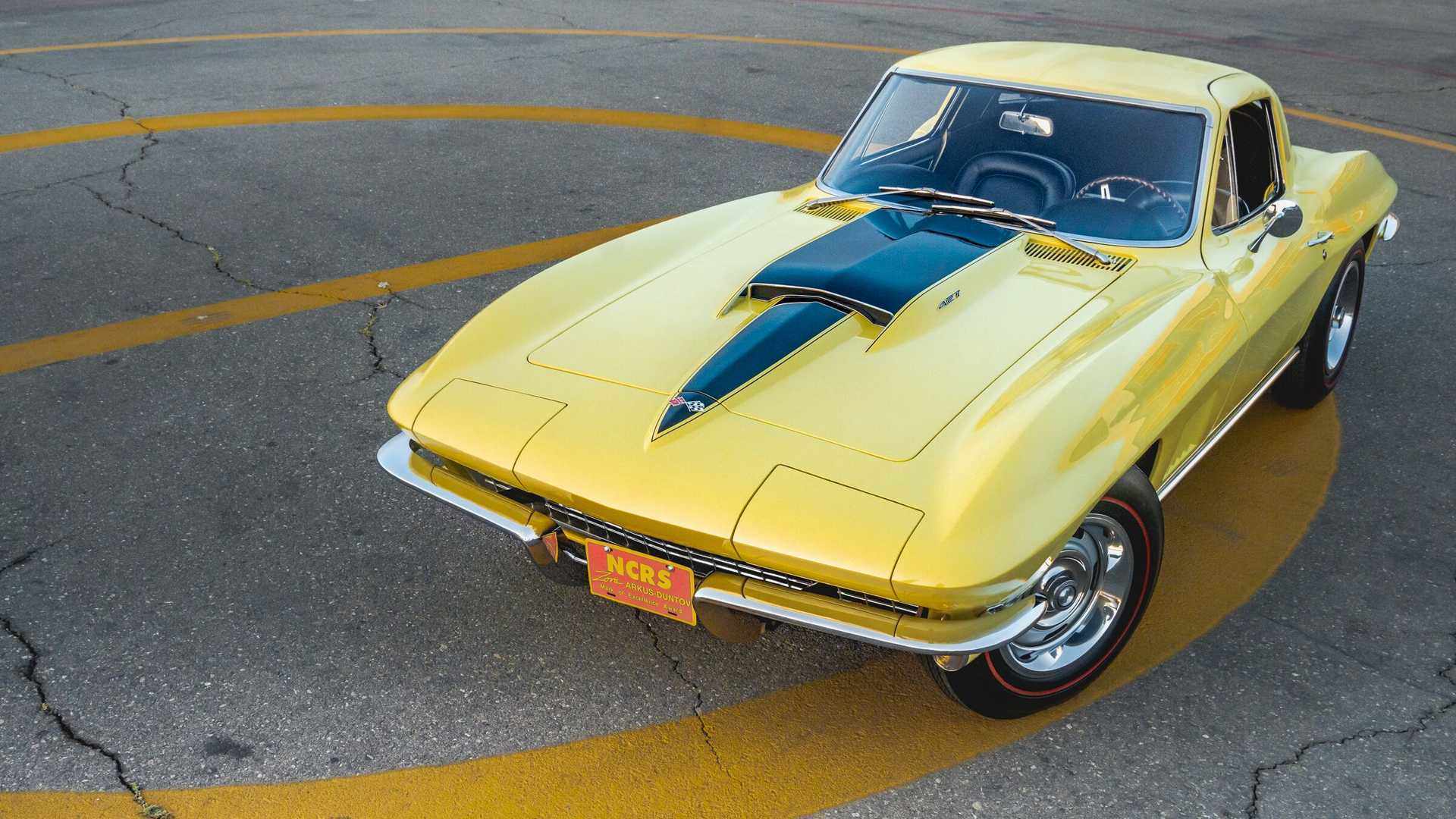 Điều đặc biệt của Chevy Corvette L88 Coupe được trang bị tùy chọn động cơ L88 mà Chevy mất nhiều năm để phát triển