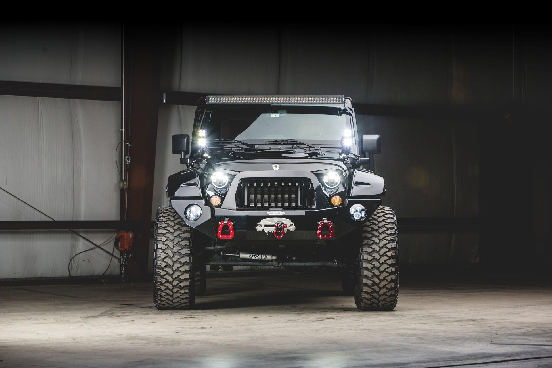 Hồ sơ về chiếc xe đặc biệt này không cho biết nó đã được độ từ gói hậu mãi hay bởi một dự án riêng biệt của chủ sở hữu