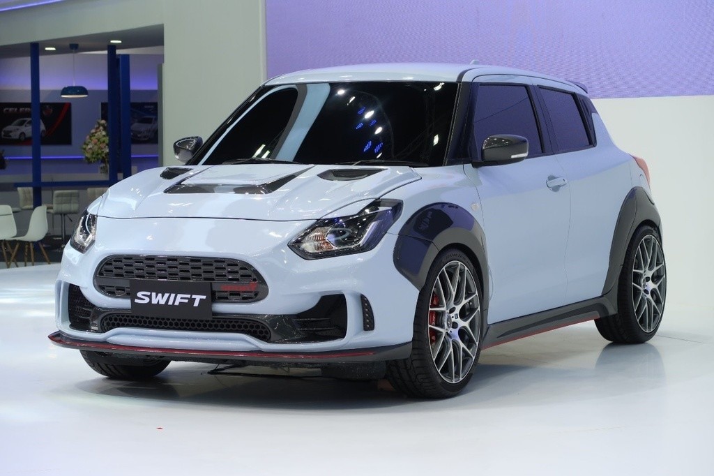 Suzuki Swift còn sở hữu kích thước gọn gàng (dài 3,84 m) và bán kính quay vòng nhỏ (4,8 m)