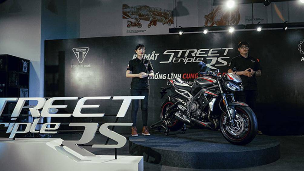 Triumph Street Triple 2020 là chiếc xe có trọng lượng khô nhẹ nhất nhưng sở hữu hiệu năng lớn nhất trong phân khúc xe đường phố