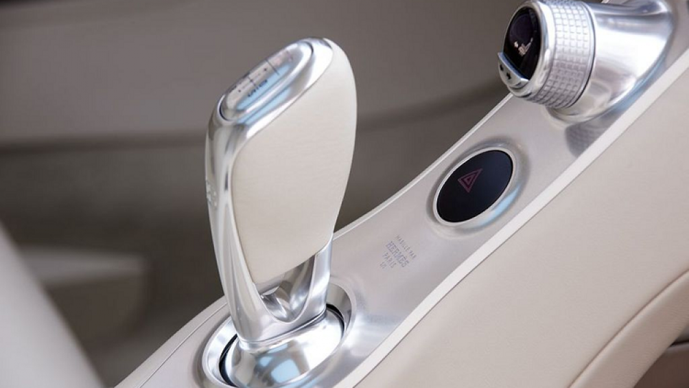 Một không gian không chỉ sang trọng mà còn đậm nét nghệ thuật của Bugatti Chiron Hermes Edition