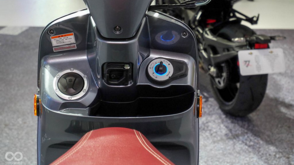 Suzuki Saluto 125 sử dụng khối động cơ 124cc, cho ra công suất tối đa 9,2 mã lực và 10 Nm mô-men xoắn cực đại