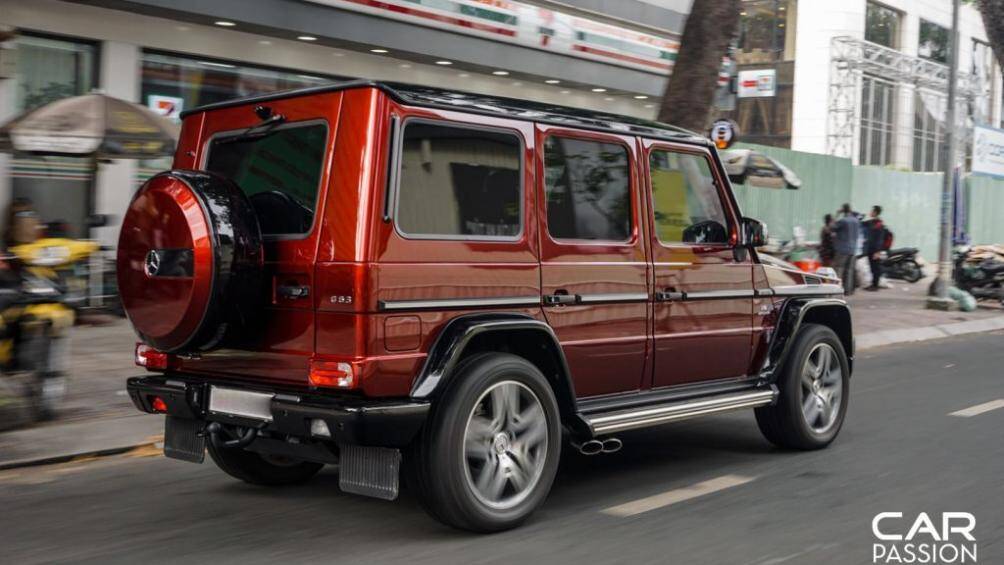 AMG G63 Crazy Color được trang bị hộp số tự động 7 cấp 7G-Tronic đi cùng hệ dẫn động bốn bánh toàn thời gian 4Matic, hệ thống kiểm soát lực kéo 4ETS