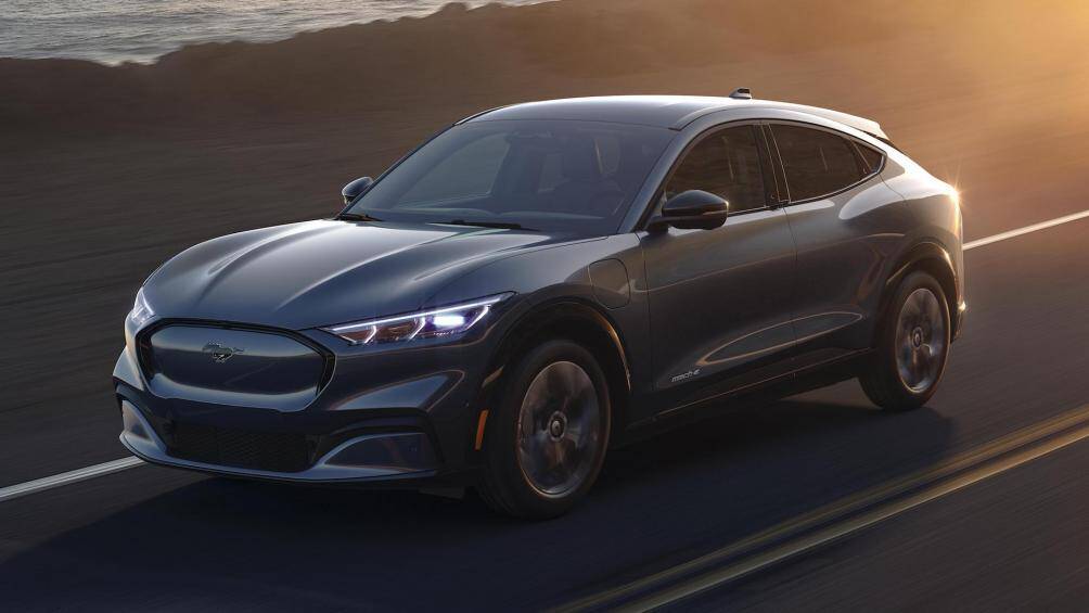 2. Ford Mustang Mach-E: Cũng giống Model S và Model 3, doanh số bán của Mach-E đã tụt lại quá xa trên thị trường xe điện và nhiều khả năng sẽ sớm bị thu hồi