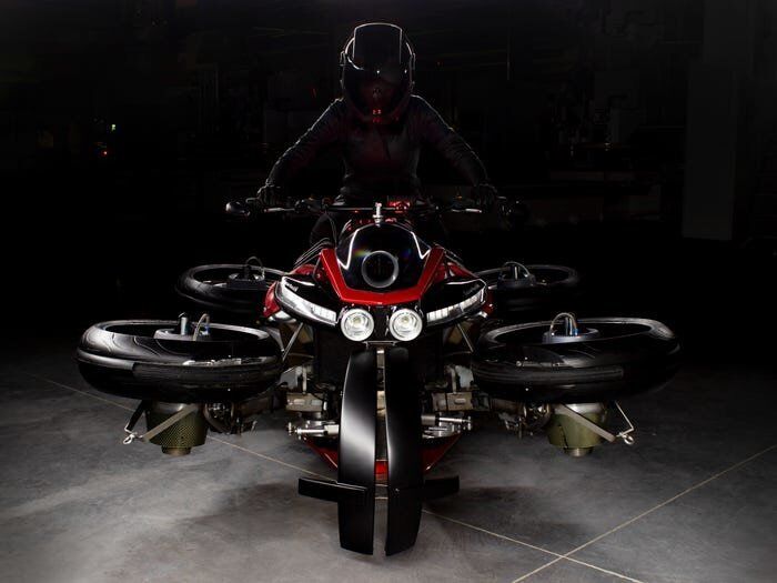 Business Insider nói rằng chiếc LVM 496 đề cao tính tiện dụng, tương tự những chiếc xe khác của thương hiệu Lazareth