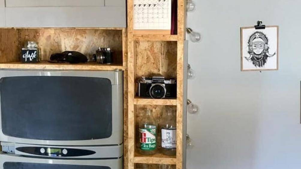 Việc chỉ phải trả 51 USD mỗi tháng cho khí đốt và nhiêu liệu sưởi ấm khiến họ rất thích cuộc sống trong xe tải này