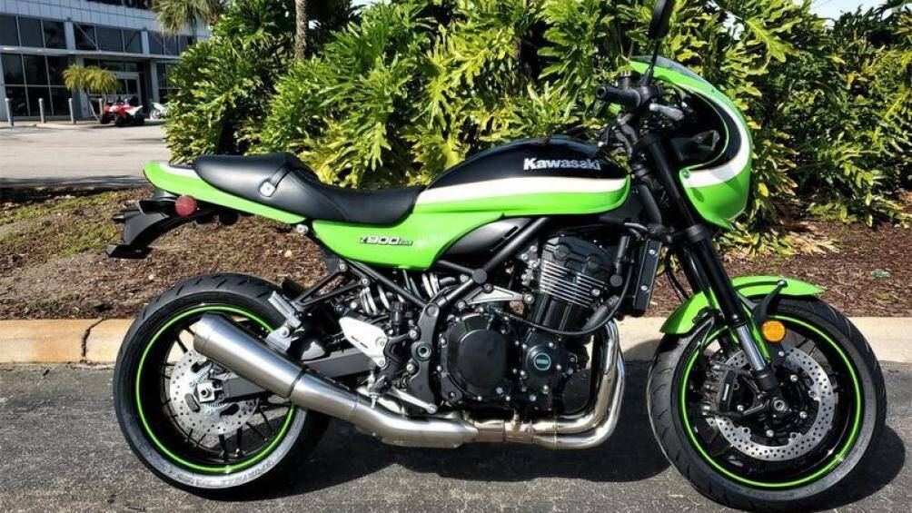 6. Kawasaki Z900RS Cafe 2020 (giá: 11,799 euro)