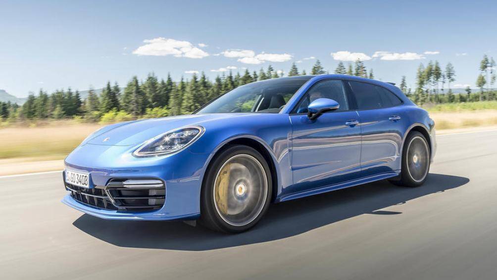 8. Porsche Panamera Sport Turismo