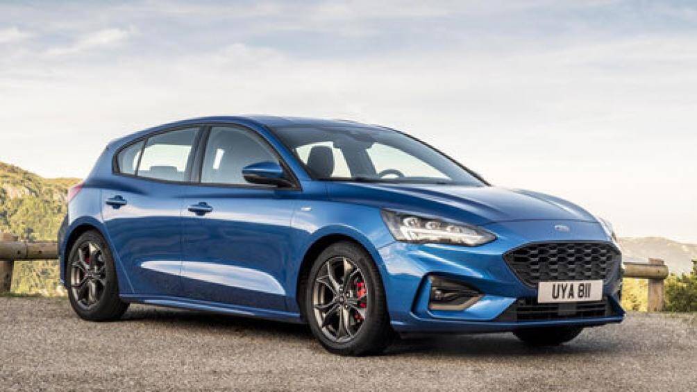 7. Ford Focus (doanh số: 243.825 chiếc)