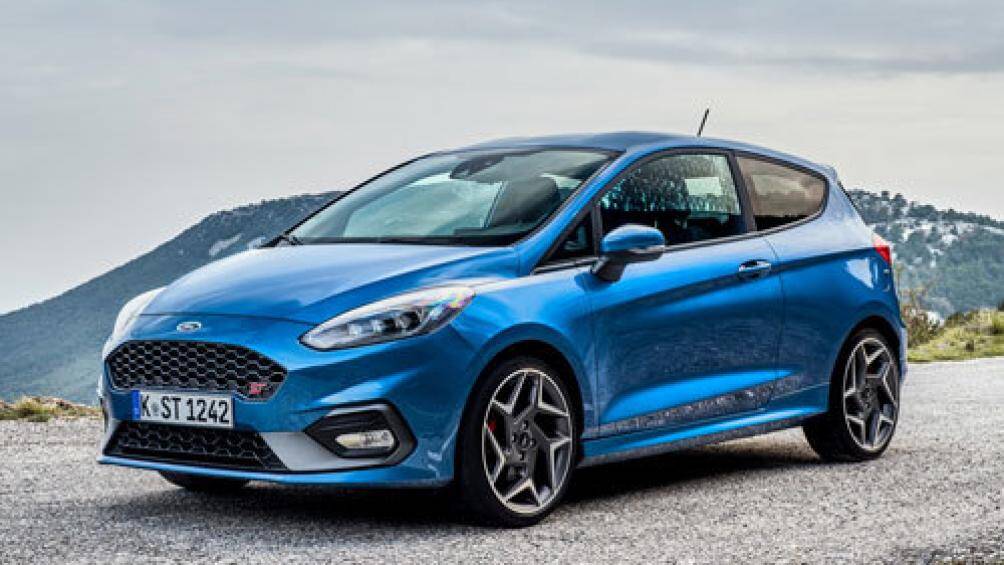 9. Ford Fiesta (doanh số: 233.019 chiếc)