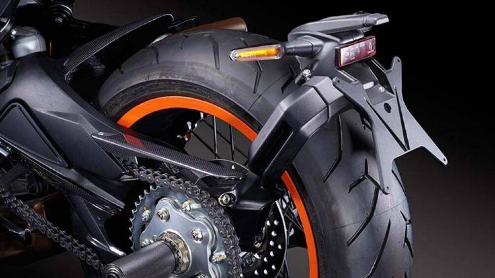 Hiện tại, hãng xe MV Agusta vẫn chưa công bố giá bán cũng như số lượng sản xuất của phiên bản đặc biệt Dragster 800 RR TheArsenale Edition