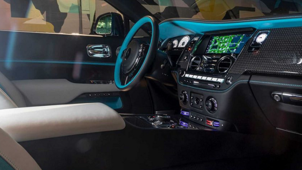 Với trải nghiệm trên đường cao tốc, phản ứng chân ga của Wraith được gói gọn trong 2 chữ “tức thì” khi khối máy V12 luôn giải phóng sức mạnh một cách nhanh chóng