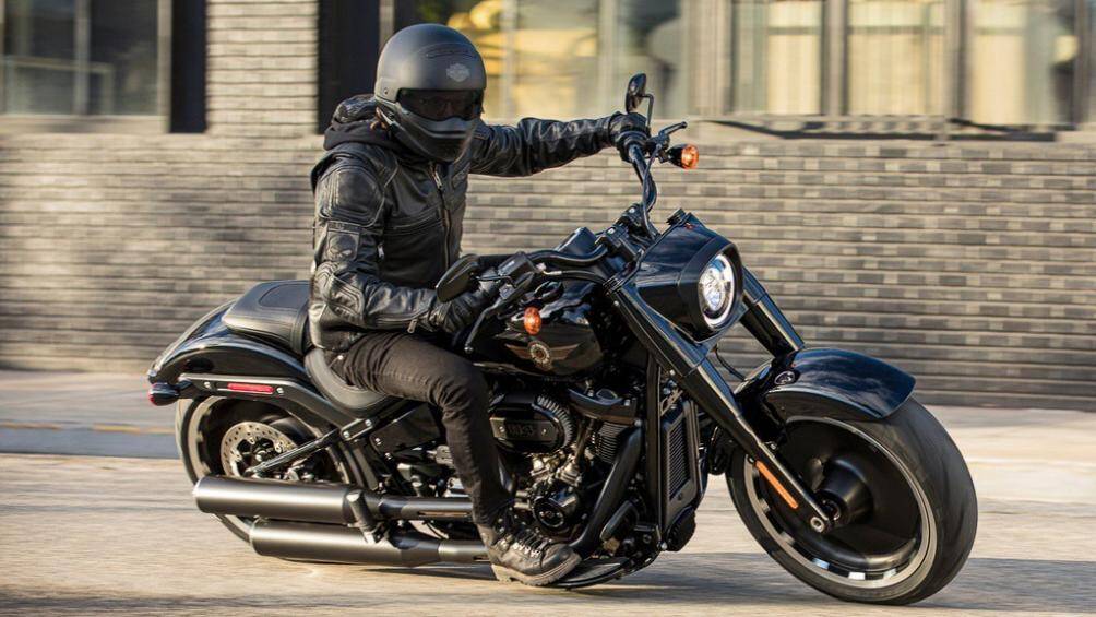 Giá xe Harley-Davidson Fat Boy 30th Anniversary tại thị trường Mỹ bán ra 21.949 USD, tương đương 506,5 triệu đồng