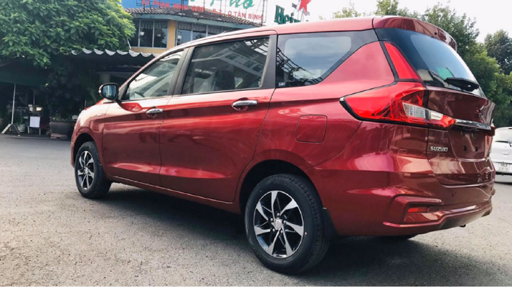 Với giá bán khởi điểm từ 499 triệu đồng, Suzuki Ertiga 2020 có sức hấp dẫn khách hàng hơn bất kỳ đối thủ trong phân khúc