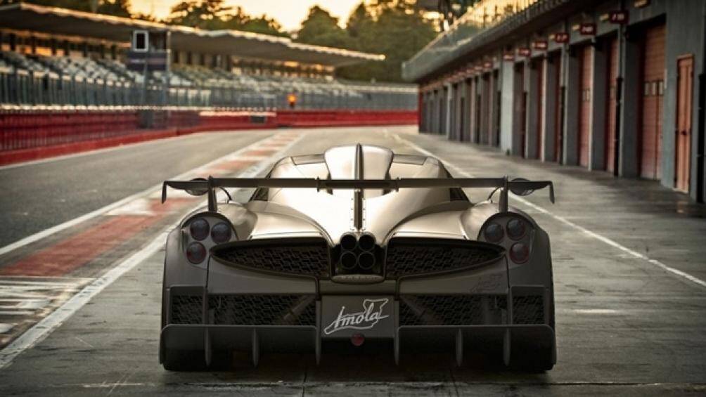 Vẫn sẽ có sự xuất hiện của hệ thống khí động học với bốn cánh tà chủ động từng được giới thiệu trên Huayra cách đây 10 năm