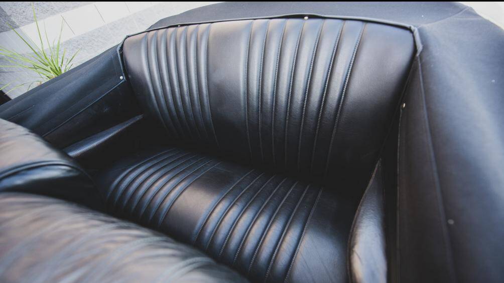 Hàng ghế sau của xe