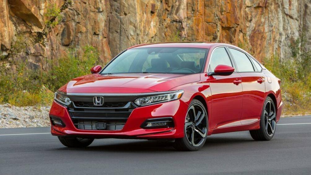 2. Honda Accord 2020 (giá khởi điểm: 24.800 USD)