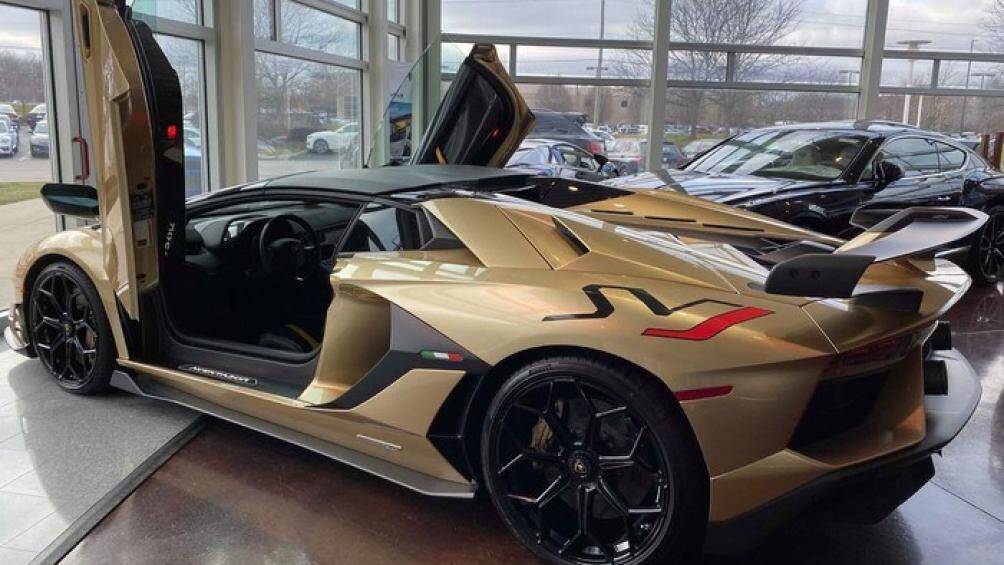 Anh Vinh Hồ cũng là người sáng lập của Gia Lai Team – nhóm chơi siêu xe của người Việt tại nước ngoài