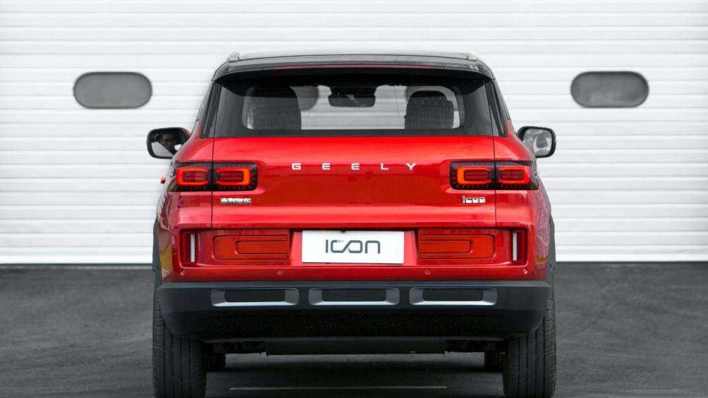 Giá dao động giữa 16.500 USD (383,5 triệu đồng) và 18.300 USD (hơn 425,3 triệu đồng)