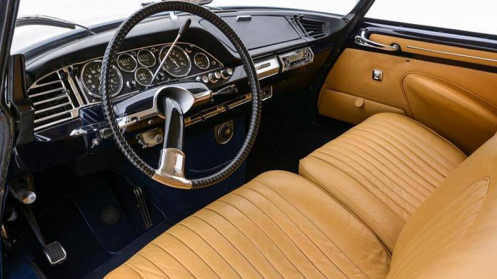 Citroen đã rất ấn tượng với DS bản độ này và bắt đầu bán cho Chapron dòng DS có thể chuyển đổi thành các phiên bản chạy giới hạn được cá nhân hóa