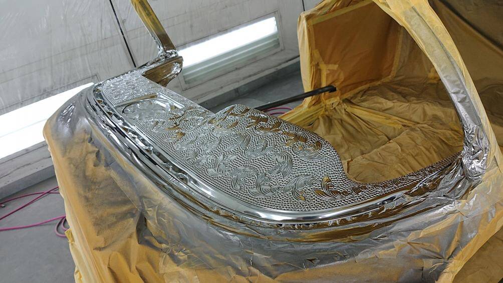 Tại Tokyo Auto Salon, Kuhl Racing cũng đã tiết lộ một cặp Dodge Challengers mà họ đã  từng làm việc qua