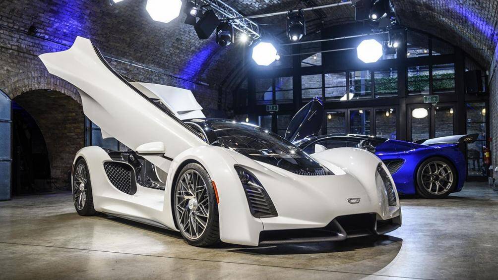 Do triển lãm Geneva bị hủy bỏ nên hãng Czinger đã phải điều chỉnh lại lịch ra mắt, chuyển sang một sự kiện được tổ chức ngày 10/3 vừa qua ở London