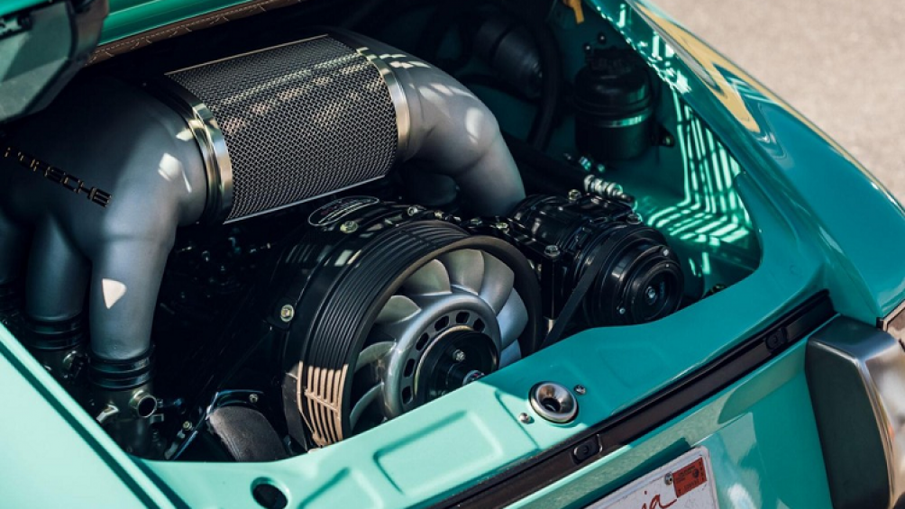 Động cơ của Singer 1991 được trang bị một động cơ 6 xi-lanh phẳng dung tích 4.0 lít mới cho công suất 390 mã lực, hộp số sàn 6 cấp