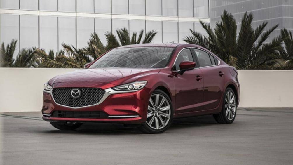 9. Mazda 6 2020 (giá khởi điểm: 24.100 USD)