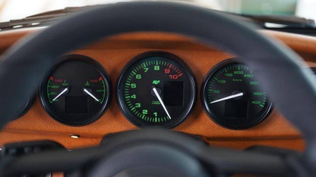 Cung cấp sức mạnh cho RUF SCR là động cơ 6 xy-lanh 4.0 lít, có công suất 510 HP và mô men xoắn cực đại 469 Nm