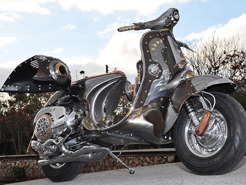 Vẻ đẹp cổ điển nguyên bản của chiếc scooter đã biến hình thành một thứ mới mẻ, ấn tượng và độc đáo