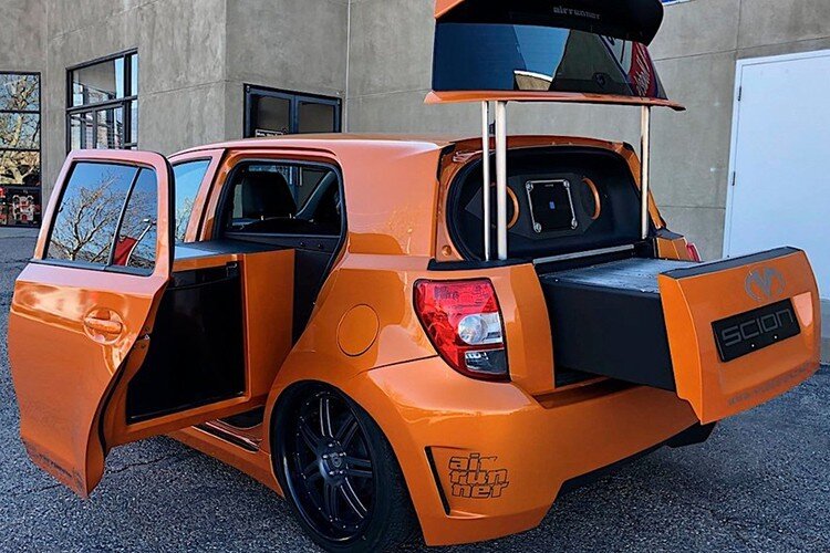 Toyota đã quyết định đóng cửa Scion trước khi nó có chỗ đứng vì cho rằng không cần đến một tên thương hiệu đặc thù dành cho người mua trẻ tuổi nữa