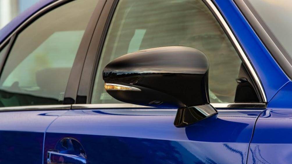 Ốp gương bên màu đen