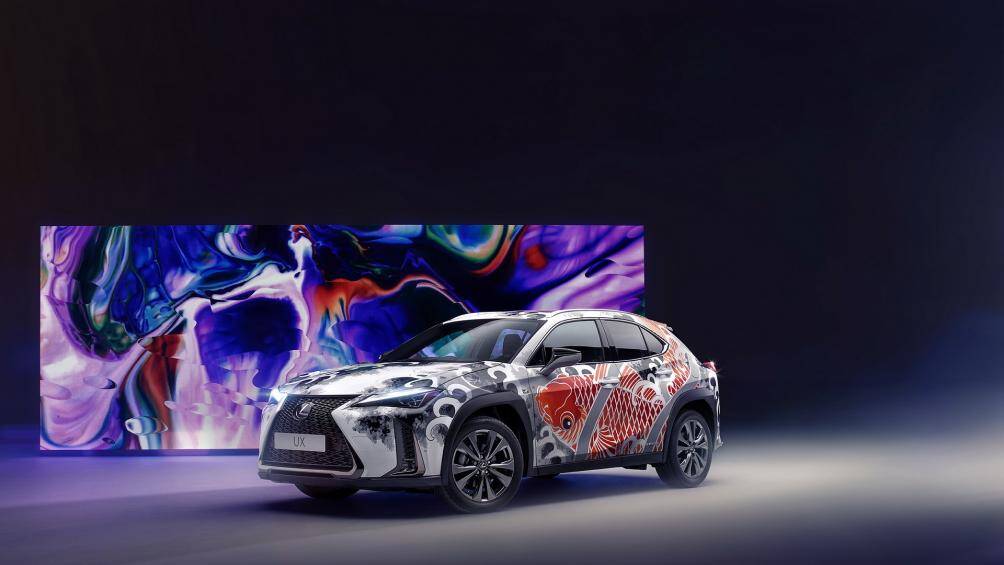 Lexus UX 2020 đã trở thành mẫu xe ô tô xăm hình đầu tiên trên thế giới