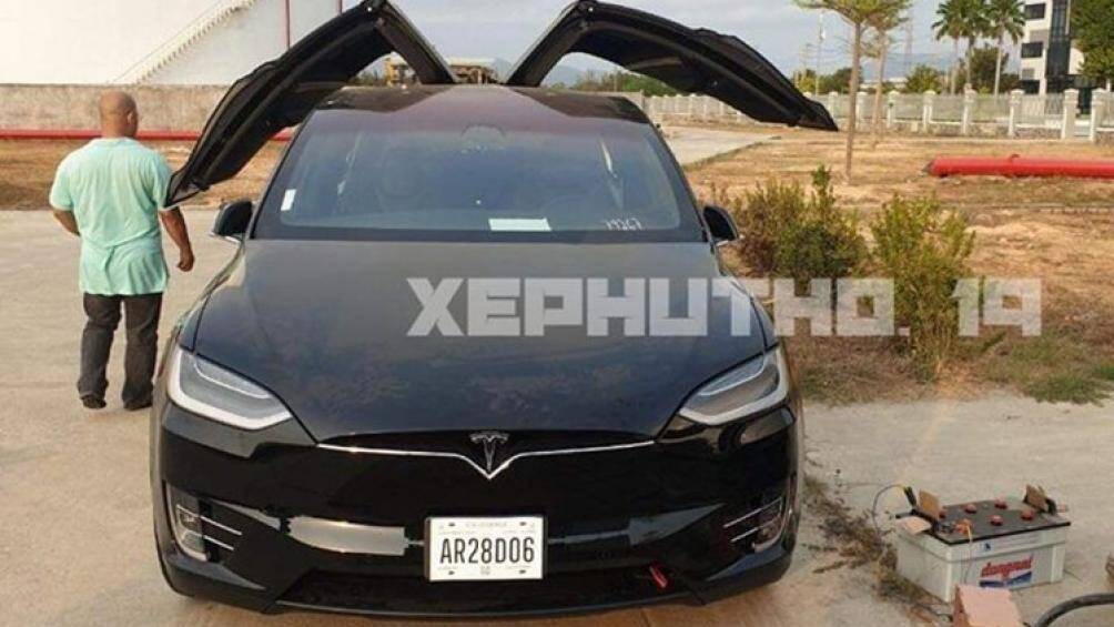 Chiếc SUV điện mới có mặt tại Phú Thọ cũng chính là chiếc xe Tesla Model X đầu tiên về Việt Nam trong năm 2020 này