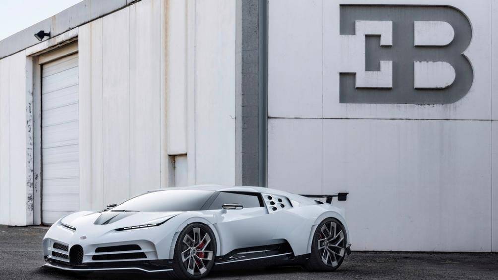 Trước đây, một số thông tin cho biết anh cũng đang sở hữu chiếc Bugatti La Voiture Noire với mức giá 18 triệu USD nhưng đó là thông tin sai sự thật