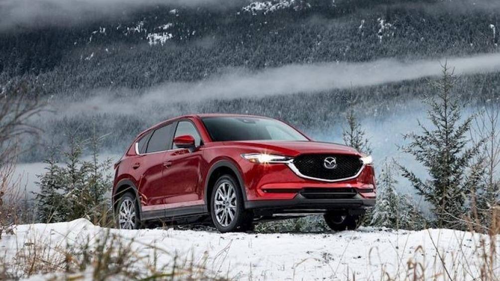 Động cơ này sản sinh công suất 231 mã lực tại 5.000 vòng/phút và mô-men xoắn 420 Nm tại 2.000 vòng/phút