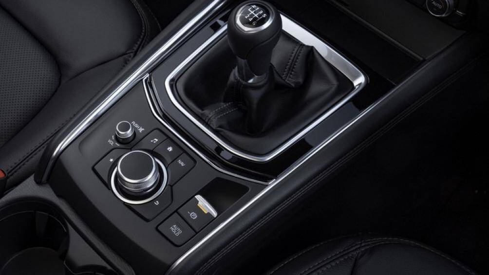 Mỗi tùy chọn động cơ lại có 3 phiên bản là SE-L, Sport và GT Sport