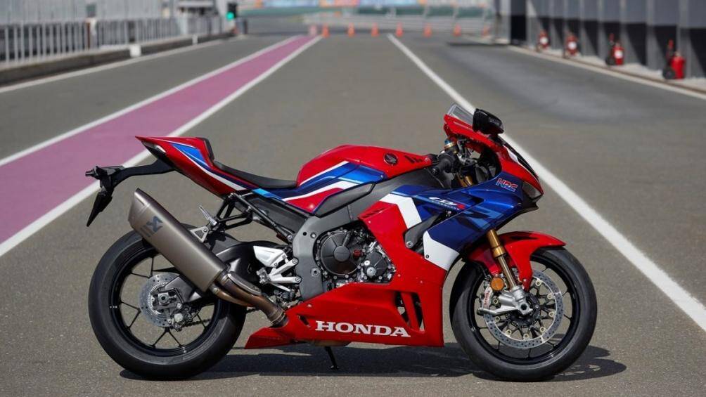 3. Honda CBR1000RR-R Fireblade SP