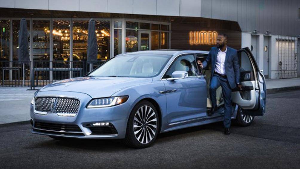 Lincoln Continental 80th Anniversary sẽ được tung ra thị trường chỉ 80 chiếc nhân dịp kỉ niệm 80 năm cho phiên bản năm ngoái