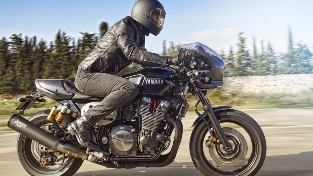 9. Yamaha XJR1300 Racer