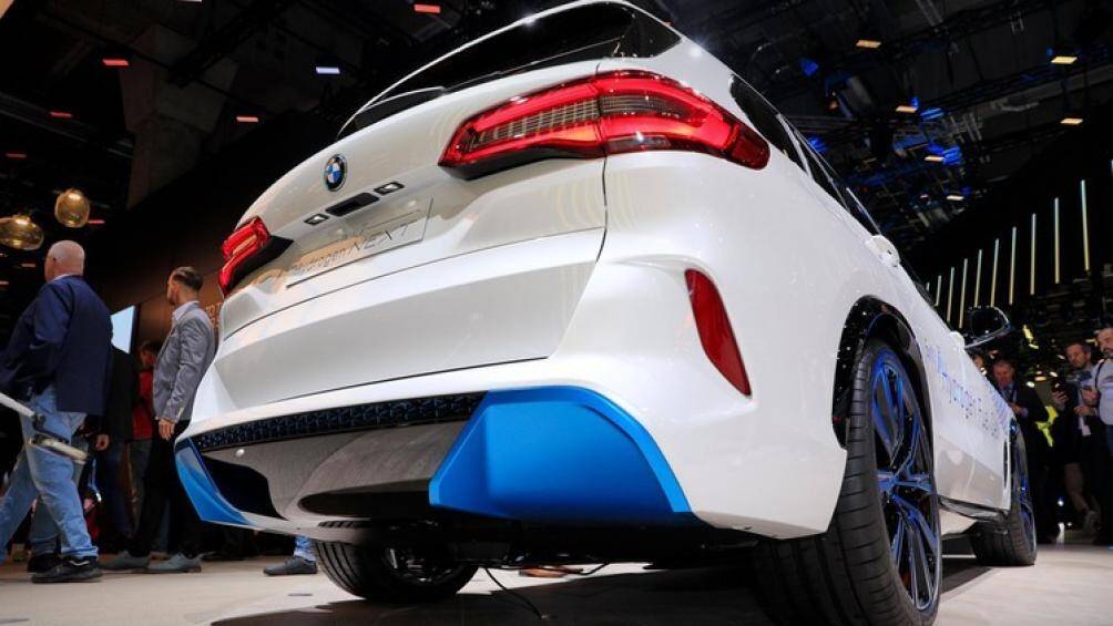 Trong đó có ít nhất 12 mẫu sử dụng công nghệ pin tích trữ năng lượng BEV. Những công nghệ này được đánh giá là bắt kịp xu thế phương tiện di chuyển của tương lai