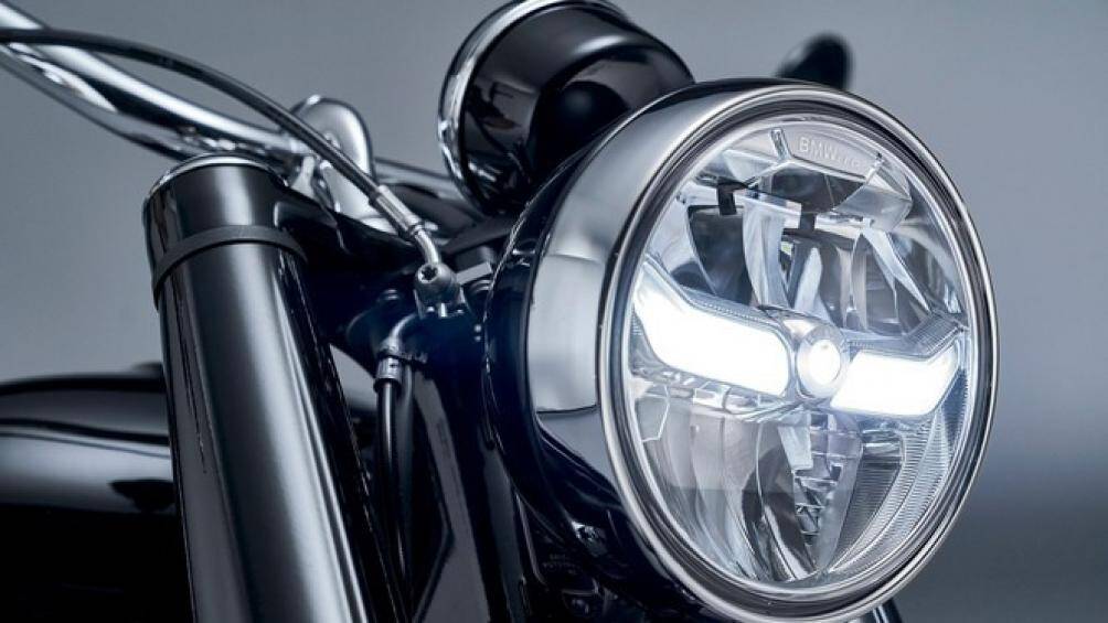 Đèn chiếu sáng LED