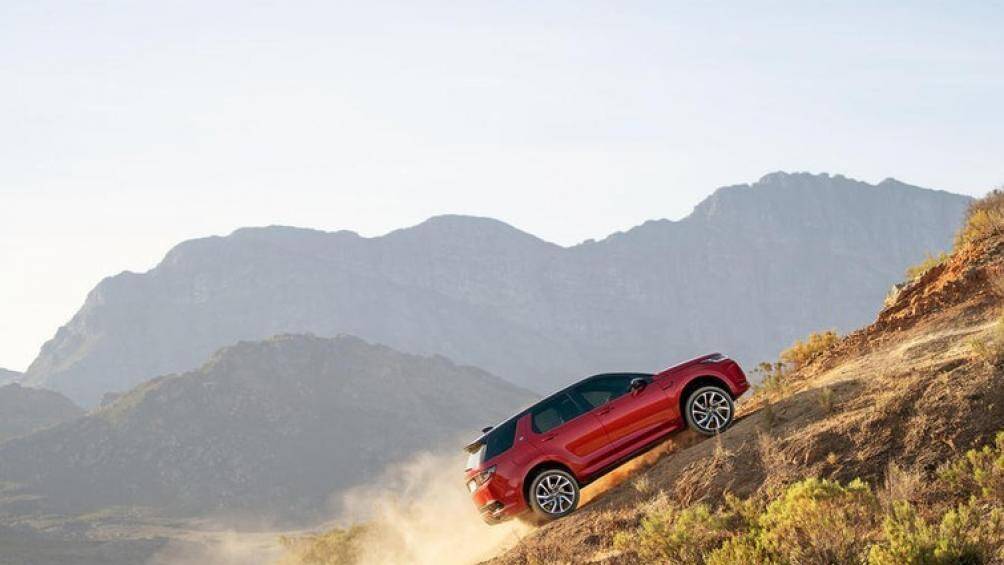 Đặc biệt SUV này được trang bị hệ thống Terrain Response nâng cấp – một "đặc sản" trên các sản phẩm của Land Rover