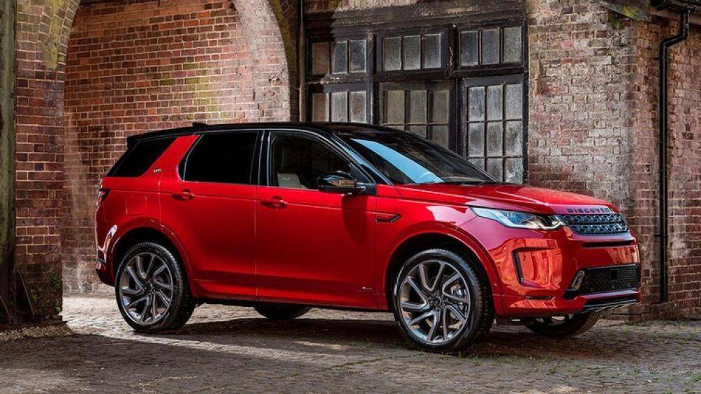 Discovery Sport 2020 bản plug-in hybrid có giá thấp hơn chút nhưng vẫn ở ngưỡng 114.000 USD (2,7 tỷ đồng)