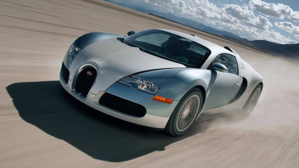 4. Bugatti Veyron 2005