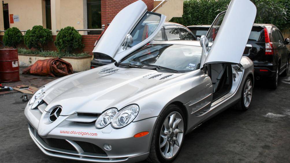 Ngày 10/7/2008, mẫu siêu xe sở hữu thiết kế đầy quyến rũ chính thức được khui công tại Hải Phòng khiến giới mê xe Việt điên đảo