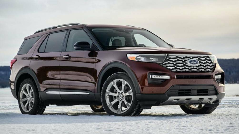 Ford Explorer Platinum 2020 sử dụng động cơ xăng EcoBoost 2.3 lít tăng áp 4 xy-lanh công suất 272 mã lực và kết nối hộp số tự động 10 cấp