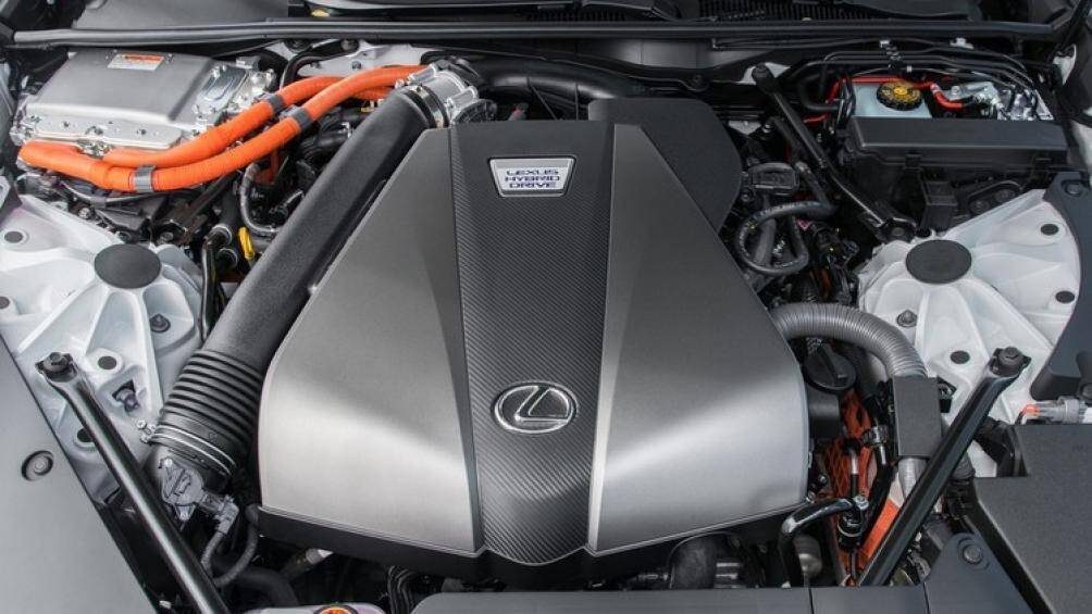 Lexus LC Coupe 2021 được trang bị động cơ V8 dung tích 5.0L, sản sinh công suất tối đa 478 mã lực và mô men xoắn 539 Nm