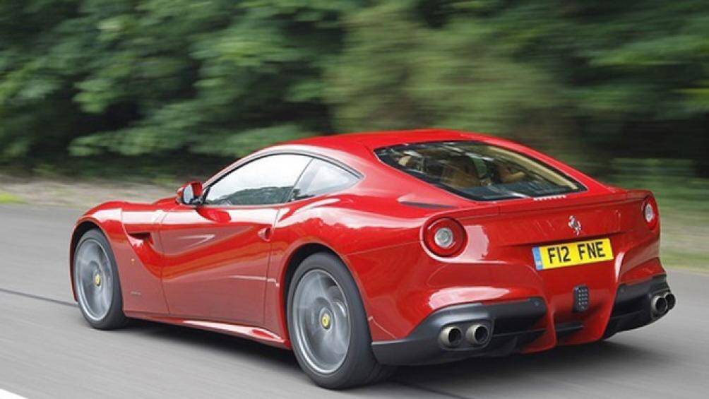 Con số có thể tăng lên đến 78 lít/100 km khi F12 tăng tốc đột ngột ở những chặng đua nước rút