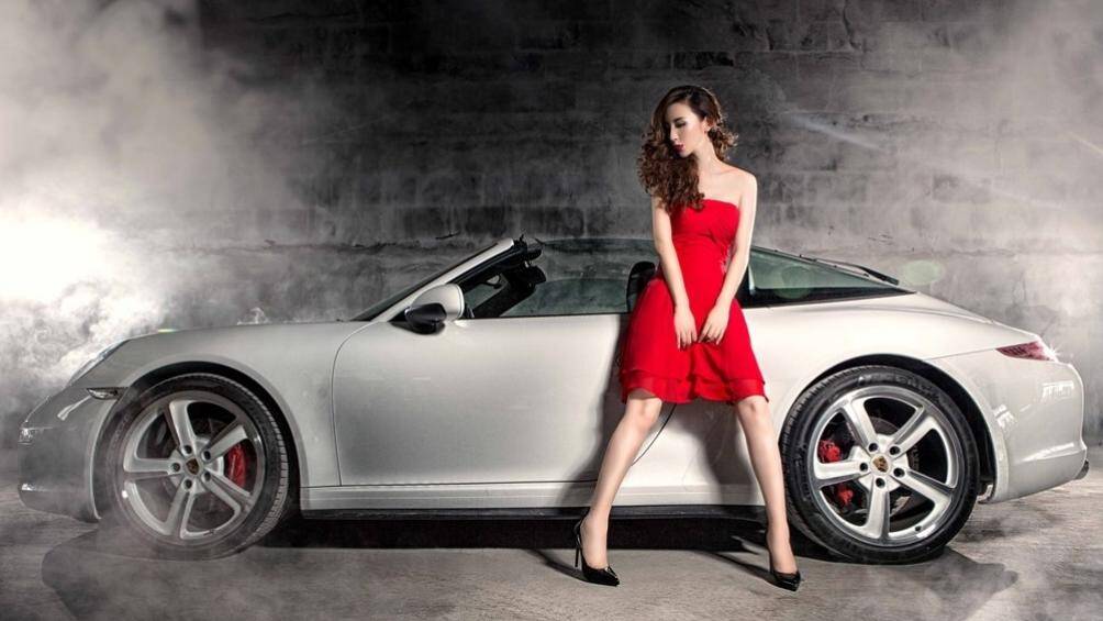 Porsche 911 Targa là dòng xe thể thao có thiết kế mui đặc biệt